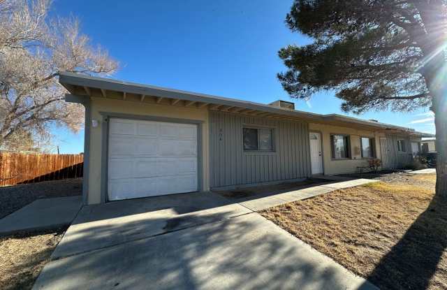 Ideal 2-Bed, 1-Bath Apartment with Detached Garage  Expansive Yard photos photos