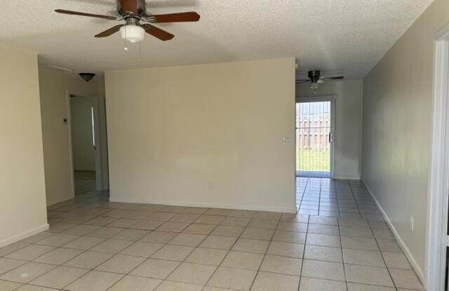4839 Gulfstream Road Gallery 3