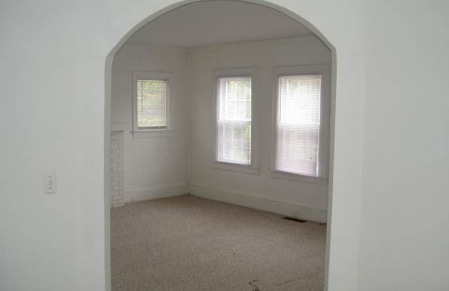 1617 Merriman Avenue Gallery 4