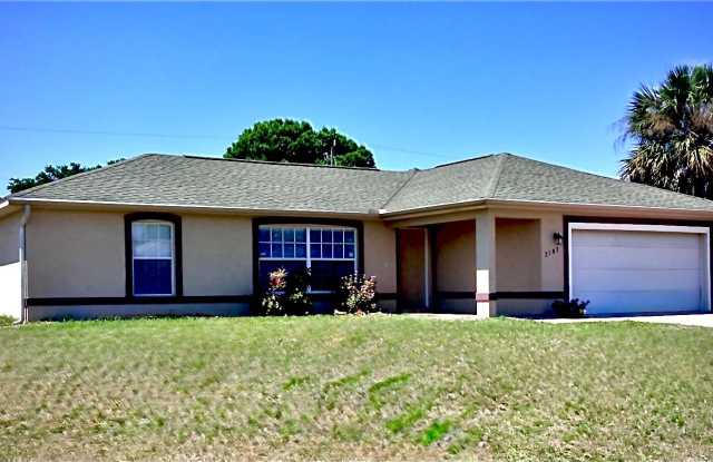 2183 Hopwood Rd photos photos