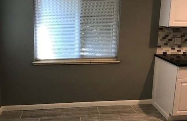 4100 perry Gallery 3