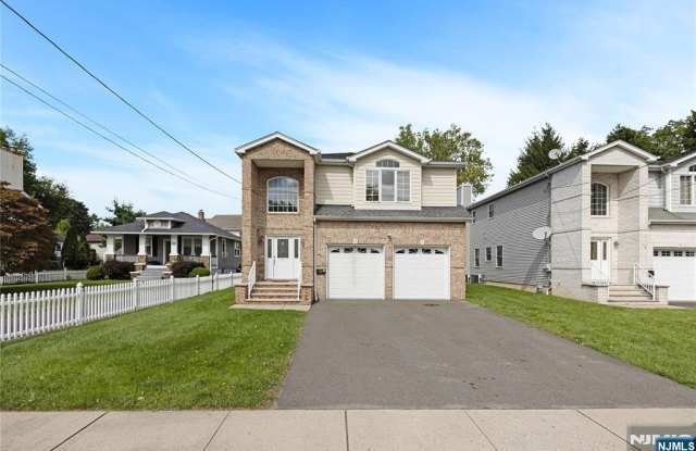 104 Larch Avenue Gallery 1