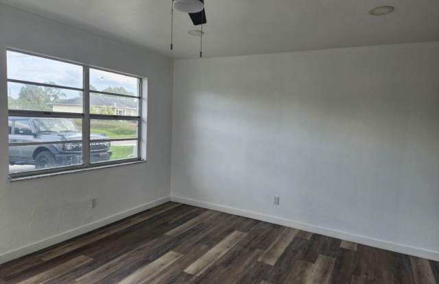 Cozy 2BR 1BA house in Buckingham Area RECENTLY REDUCED! Gallery 4