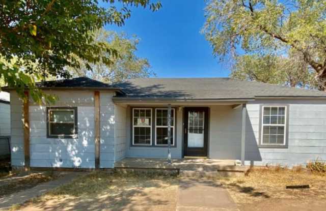 $0 First Month's Rent / $0 Deposit at Move-in photos photos