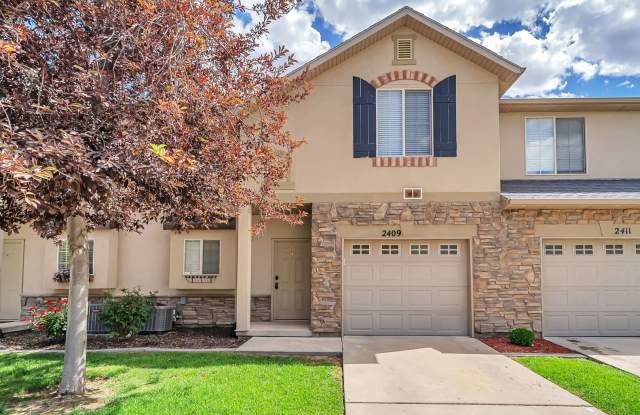 Beautiful Riverton Townhome w 1 car garage attached - 2409 Adelaide Drive, Riverton, UT 84065