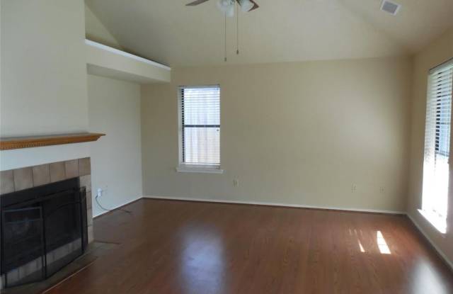 1503 Clover Drive Gallery 3