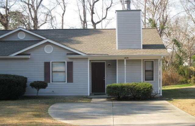 1826 Countrywood Boulevard Gallery 1