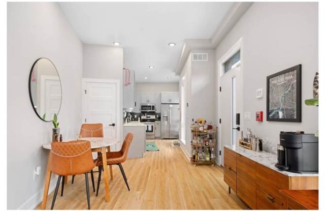 Charming 2BR Condo in Philadelphia Gallery 4