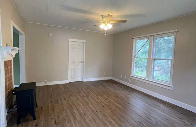 Quaint Single Level Home in New Plymouth Gallery 4