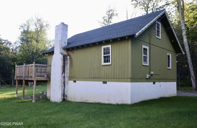 1095 Westside Drive Gallery 3