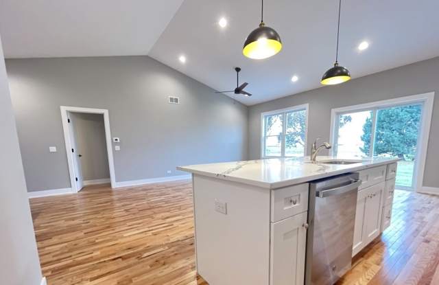 516 Cobblestone Cir Gallery 4