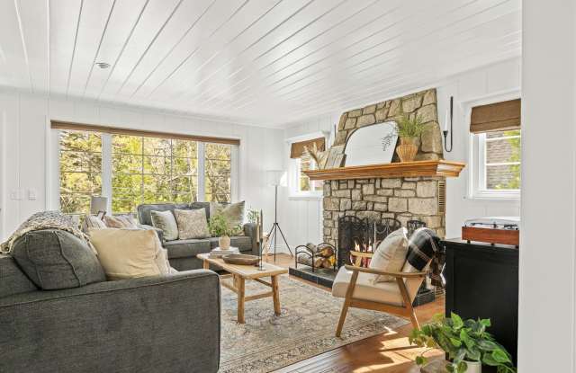 284 Walnut Dr photos photos