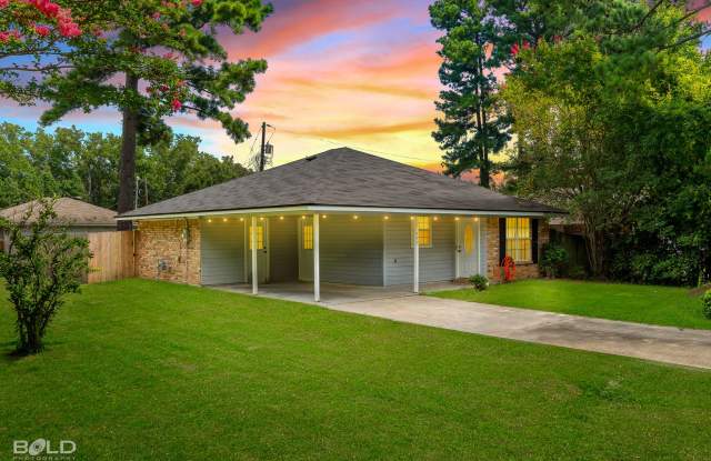 Check out this 3 bed 1 in Haughton photos photos