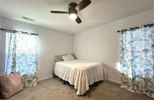 2604 Greenwood Drive Gallery 4