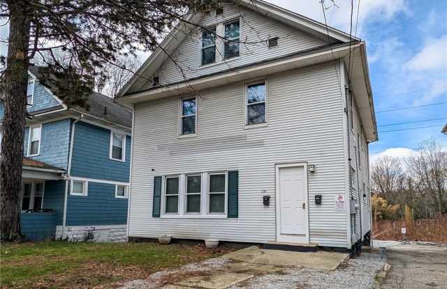 1268 Pondview Avenue photos photos