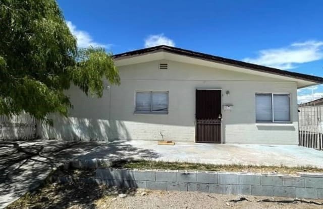 5128 FORREST HILLS Lane - 5128 Forrest Hills Lane, Las Vegas, NV 89108