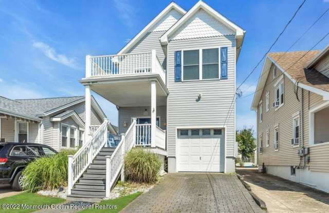 1706 A Street photos photos