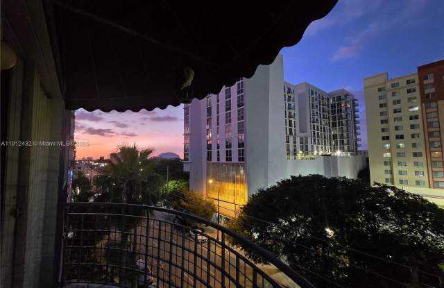 546 SW 1st ST photos photos