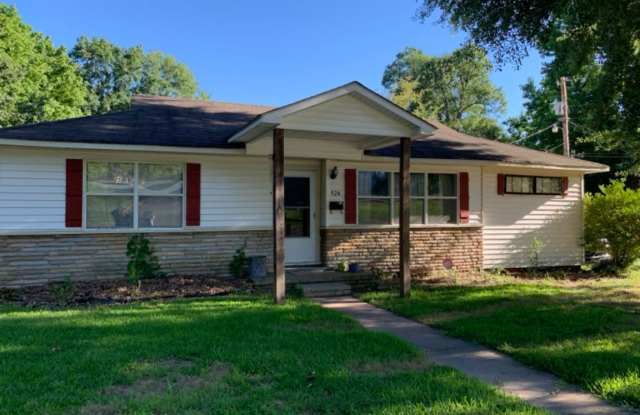 924 West Sevier Street - 924 West Sevier Street, Benton, AR 72015