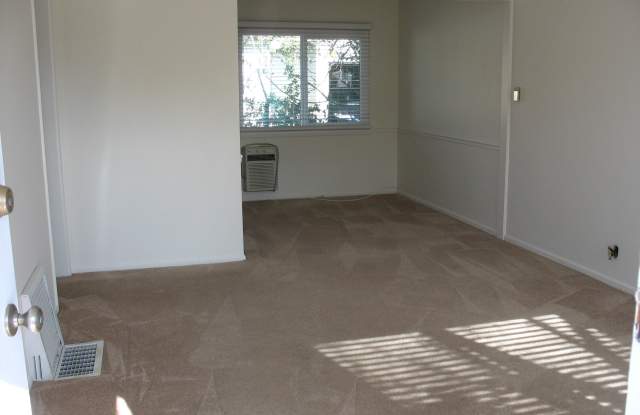 6017 Temple City Boulevard Gallery 2
