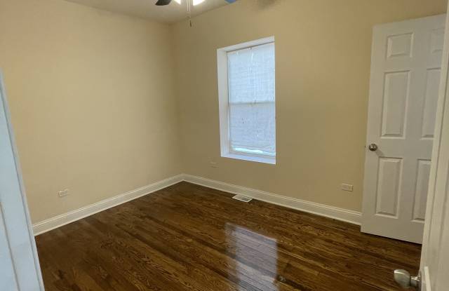 3441 W Harrison St photos photos