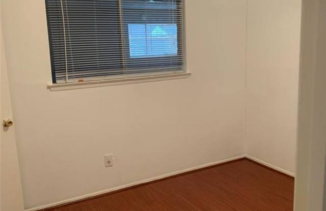 16326 Villaret Drive Gallery 4