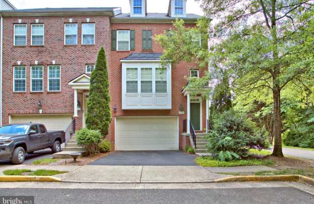 4600 CARISBROOKE Lane photos photos