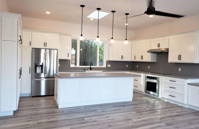 Gorgeous, 2BD/2BA House in Leucadia: Minutes to Beach, Town, YMCA! photos photos