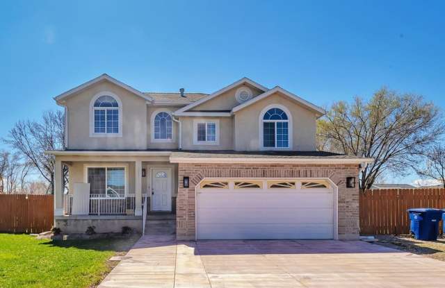 Awesome remodel home in great location w attached 2 car,! - 2255 Red Robin Road, West Valley City, UT 84119 Awesome remodel home in great location w attached 2 car,! - 2255 Red Robin Road, West Valley City, UT 84119