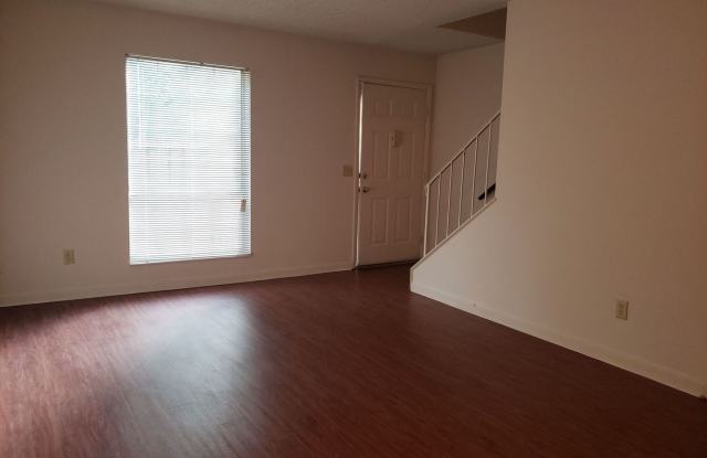 1 Bedroom, 1.5 Bath Townhouse photos photos
