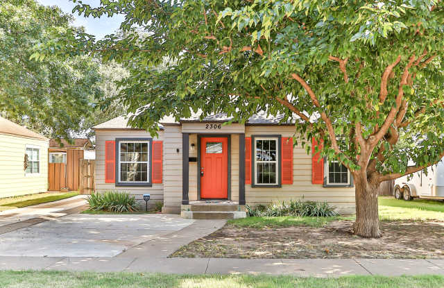 2/1 FOR LEASE - BLOCKS FROM CAMPUS photos photos 2/1 FOR LEASE - BLOCKS FROM CAMPUS photos photos
