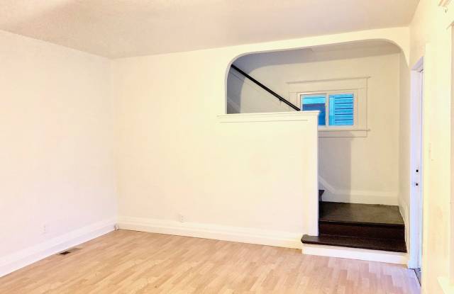 2020 Airline Ave Gallery 3