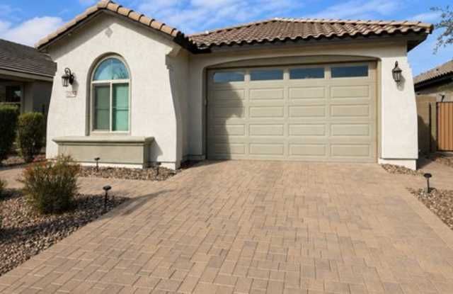 2996 W New River Dr Gallery 2