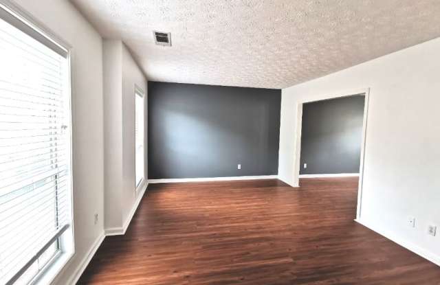 2600 woodbine hill way Gallery 3
