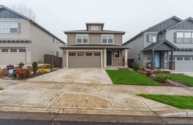 Stunning Salmon Creek Gem for Rent! - 3 Bedroom 2.5 Bath - Private Back Yard Oasis photos photos