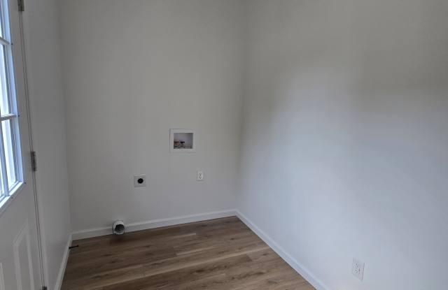 817 East Bowman Street - 2 Gallery 3