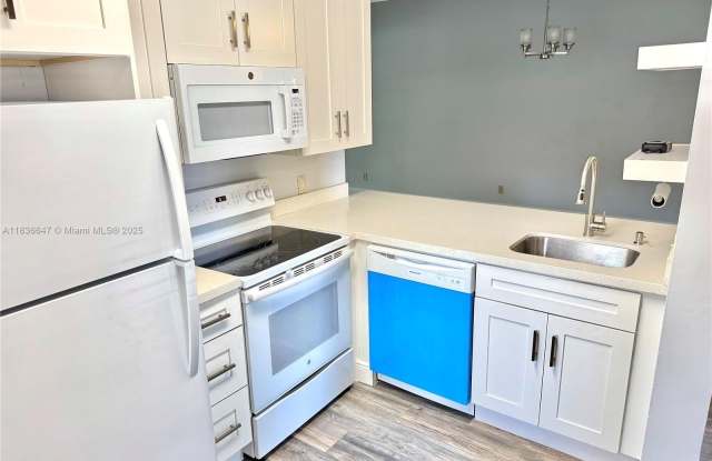 1192 Coral Club Dr photos photos