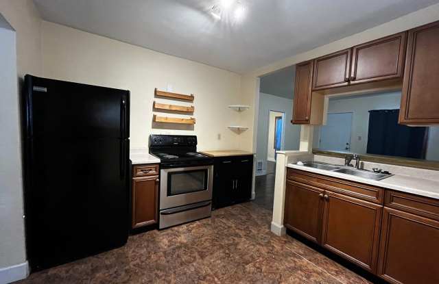 2 bedroom, 1 1/2 bath house located in Kellogg, Idaho Gallery 1
