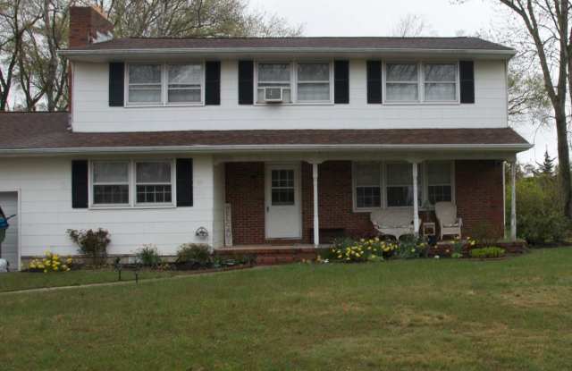 110 Nancy Dr photos photos
