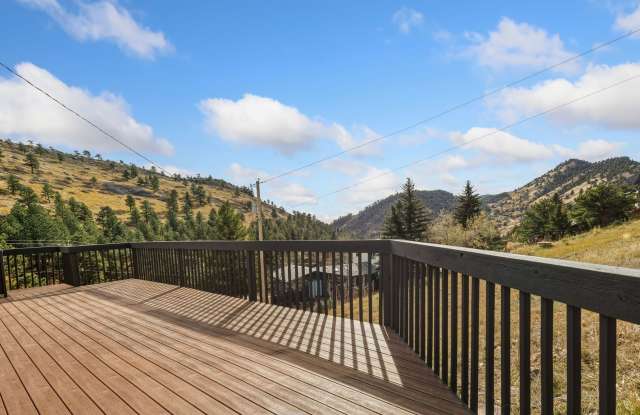 Bright  Beautiful Foothills Home Just Minutes from Downtown Boulder - 5313 Olde Stage Road, Boulder County, CO 80302