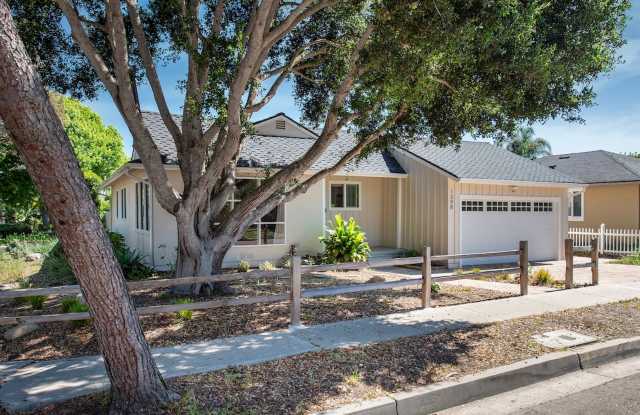 Remodeled Mesa Home Steps From Shoreline Park! photos photos