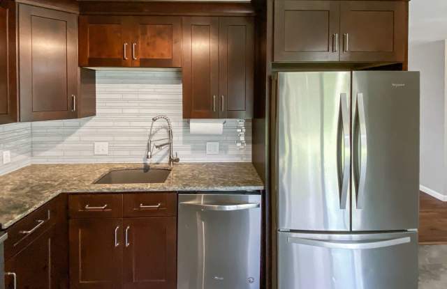 5341 King Court Gallery 3