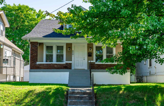 659 S 43rd St - 659 South 43rd Street, Louisville, KY 40211