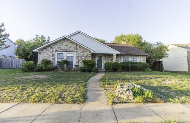 553 Fisher Dr - 553 Fisher Drive, Allen, TX 75002