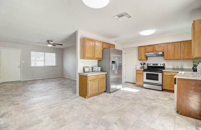 15862 N 20TH Place Gallery 4