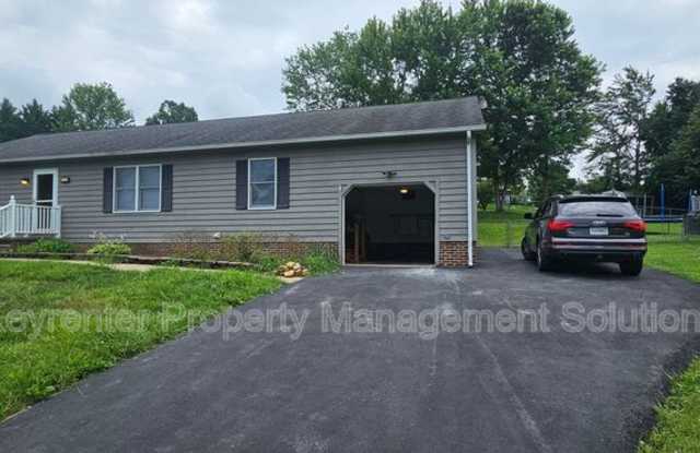 2 Singing Pines Ln - 2 Singing Pines Lane, Fishersville, VA 24401