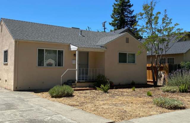 23 Bliss Avenue - 23 Bliss Avenue, Woodland, CA 95695