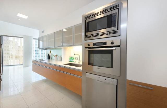 FANTASTIC 1 Bedroom at Veer Towers. Gallery 4