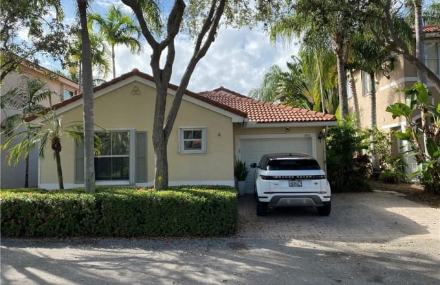 1390 Sweetbay Way - 1390 Sweetbay Way, Hollywood, FL 33019