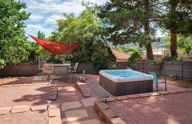 Home in VOC with views and hot tub Gallery 3
